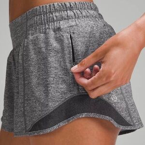 Lululemon hotty hot shorts low rise 2.5” dark grey